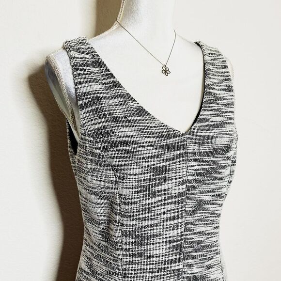 🍋 The Limited • Women’s Gray&Black Textured Knit Sleeveless Dress - Size M - Picture 2 of 10